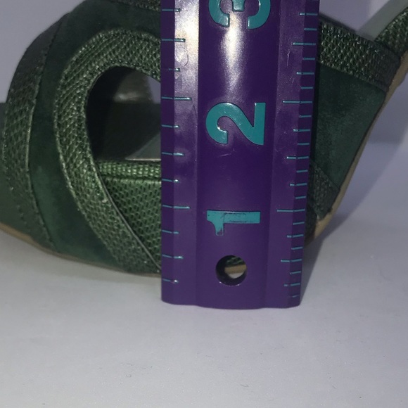 Peep toe heels - Picture 6 of 7